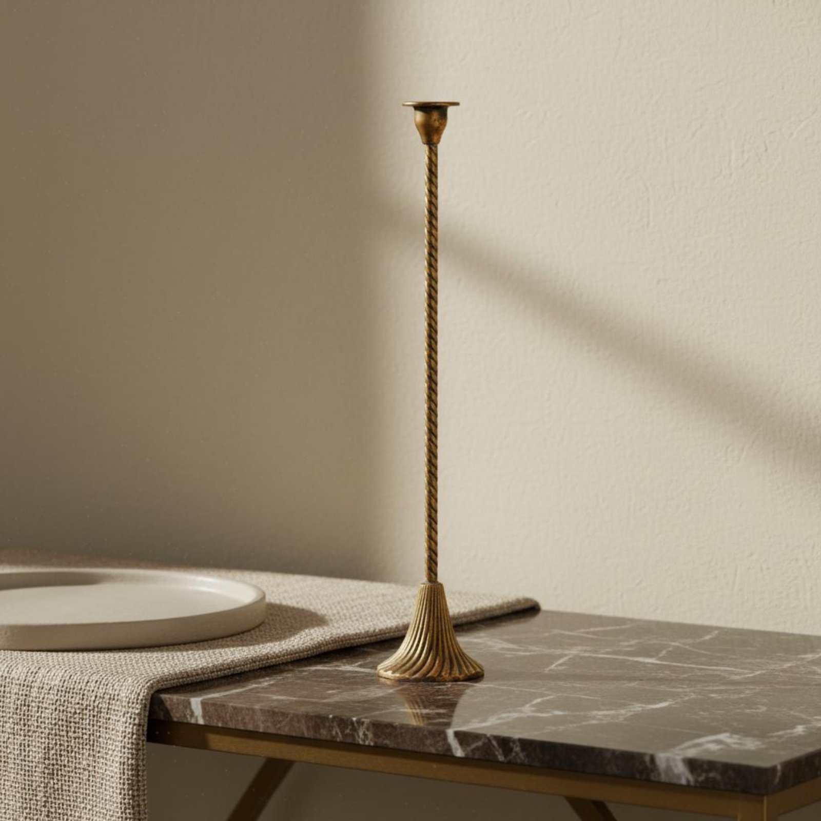 Twisted Gold Candle Holder Sta - Paraffin Wax recension och pris